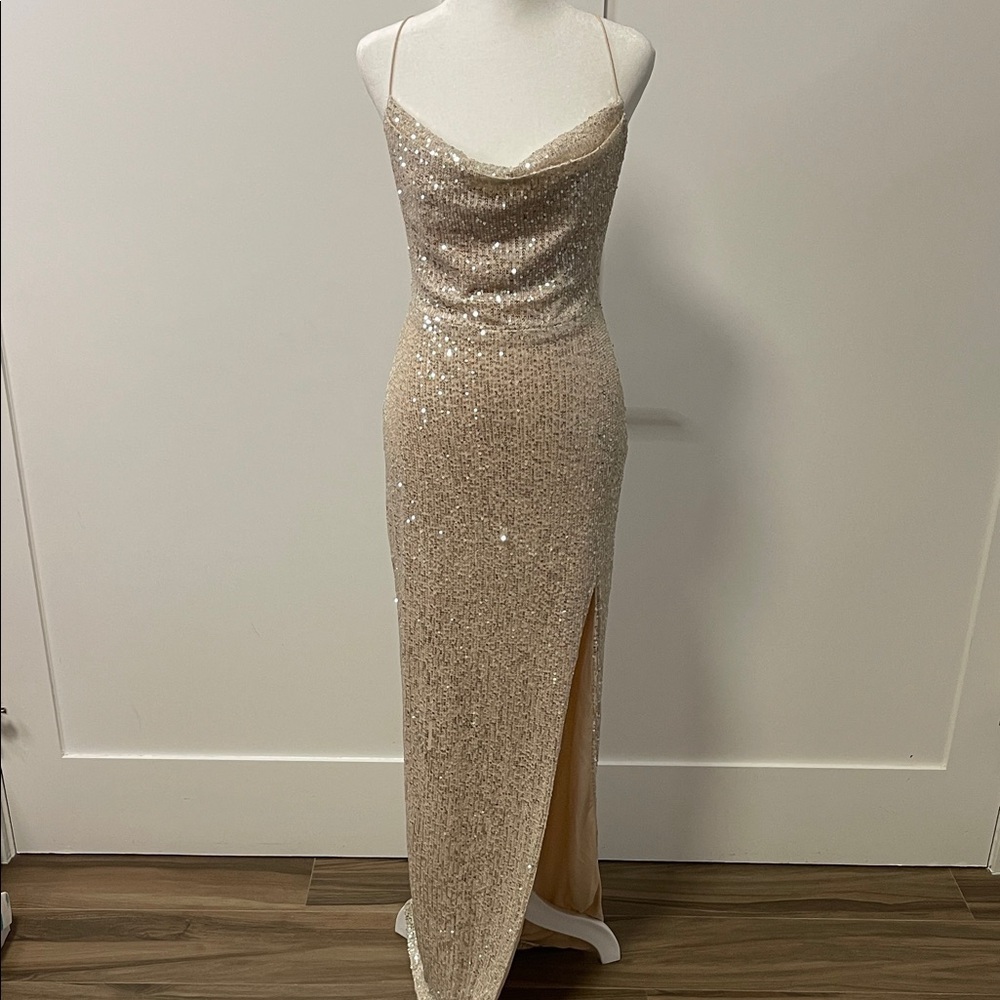 NWT Boutique Elegant Sequin Evening Gown - Picture 4 of 9
